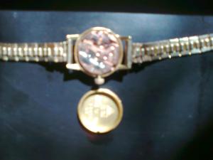 ceas din aur de 18k marca omega