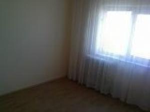 Inchiriez apartament 3 cam Pitesti (sau schimb cu 2 cam Bucuresti)