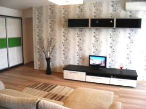 Inchiriez apartament de top 2 camere Mamaia 2012