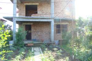 INCHIRIEM 2 VILE PENTRU BIROURI SAU LOCUINTE ZONA CERNICA