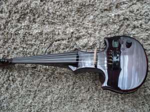 vioara VAVA model "zeta"