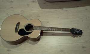 vand chitara takamine g series foarte buna