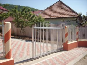 Garduri si porti - Fences and Gates -