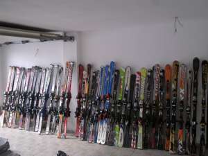 vand schiuri,  clapari,  snowboarduri,  boots