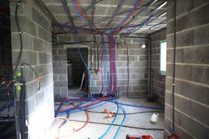 ELECTRICIAN