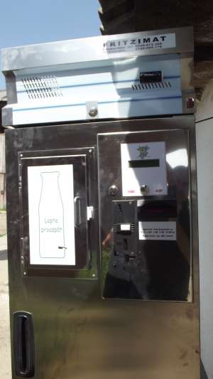 Vand automat de lapte negociabil