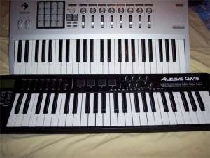 De vanzare ROLAND G1000 550EU KORG KONTROL 49 (220EU),   ALESIS QX49 (120EU)