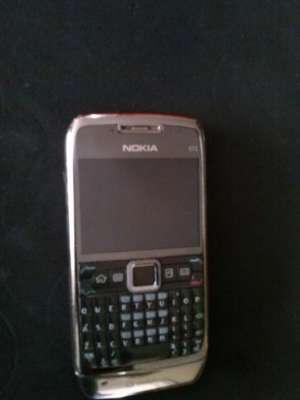 Telefon Nokia E71