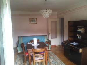 Vand apartament 3 camere