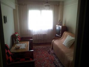 Vand apartament 3 camere