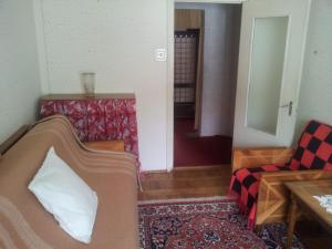 Vand apartament 3 camere