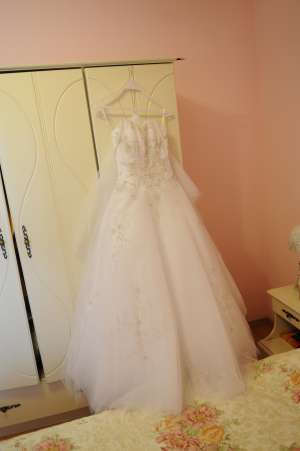Vand rochie mireasa printesa Demetrios