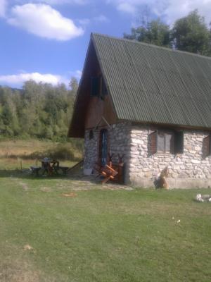 cabana Barajul lesu(coada lacului)