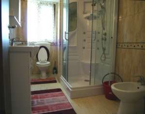 Inchiriere apartament 3 camere,  Mamaia 2012
