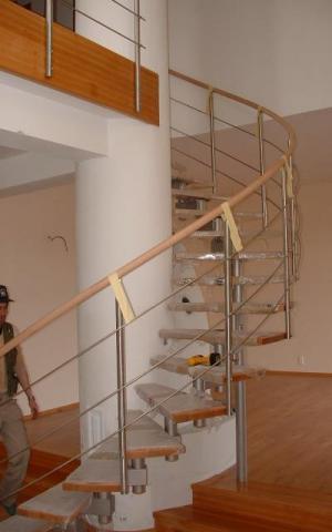 bendywood-mana curenta din lemn masiv flexibil