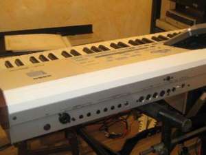 KORG PA 2X PRO si YAMAHA TYROS 3