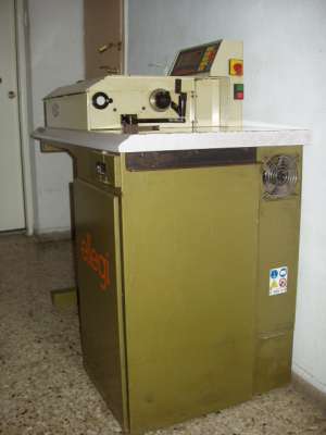 Vand masina de subtiat piele computerizata