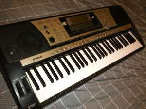 Vand YAMAHA PSR 740