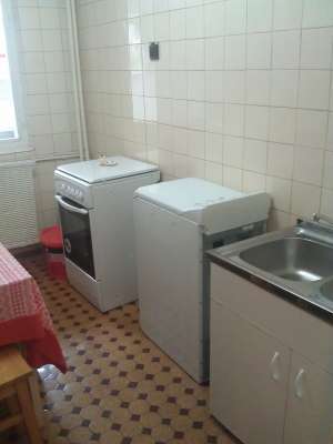 Vand Garsoniera in Piata Iancului langa statia de metrou