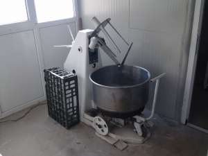 Vand Brutarie Complet Utilata