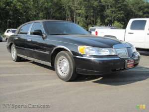Vand Lincoln Town Car