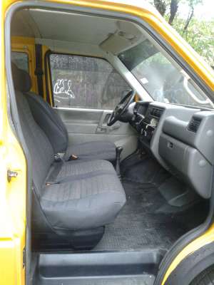 Inchiriez microbuze vw t4