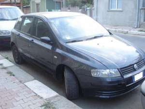dezmembrez fiat stilo hatchback 1.6 16v 103 cai din 2004