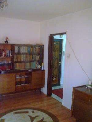 apartament 3 camere Astra,   54000 euro