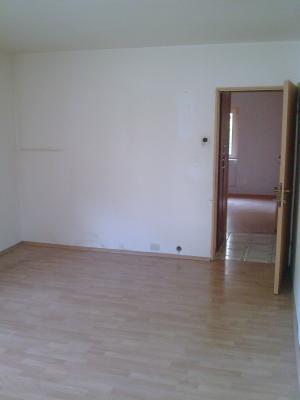 apartament 2 camere Racadau,    43000 euro