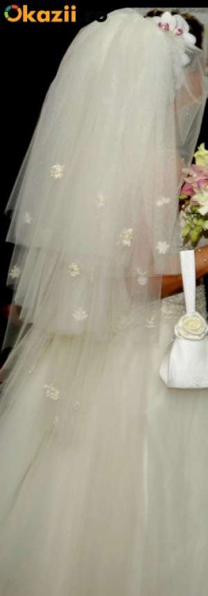 Rochie de mireasa White Lady cu voal si trena