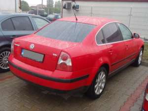 VOLKSWAGEN Passat 1.9TDI
