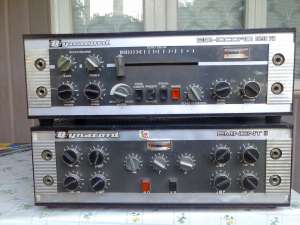 Dynacord Eminent II,  Pioneer Spec 1
,   1 Dynacord Echocord Super 76,     1 EP4000,  6 boxe