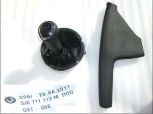 Volan clasic NOU Skoda FABIA 2 ,   Roomster ,   Yeti  facelift model 2010-2012 cu maneta schimbator 