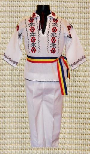 Costume populare baietei