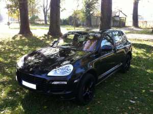 -PORSCHE CAYENNE TURBO PAKET SPORT DESIGN-