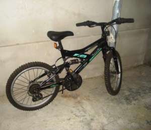 Vand biciclete copii aproape noi - cele din poze