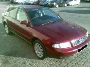 vand aripi fata audi a4 motor 1.8 benzina an 1998
