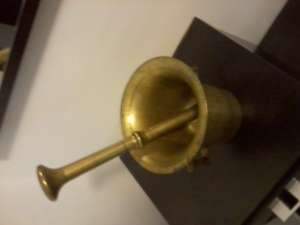 De vanzare Major MAXI bronz masiv cu pistil foarte vechi.