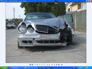 Vand Mercedes E 200 Avariat