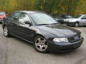 vand parbriz audi a4 motor 1.8  benzina an 1996
