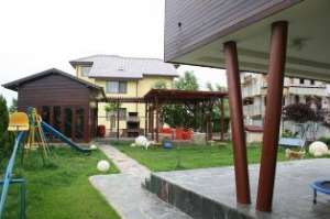 Vanzare vila,     Casa Jandarmeriei 8 camere D+P+2E vila LUX