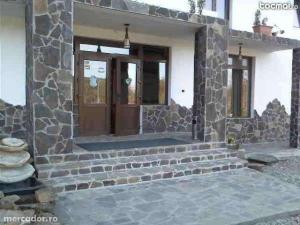 PIATRA  NATURALA,         NEAGRA PENTRU PAVAJ