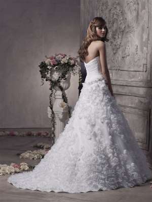 ROCHIE DE MIREASA BENJAMIN ROBERTS 2305