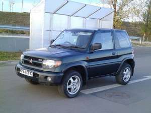 vand sau schimb mitubishi pajero pinin