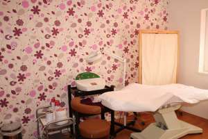 Vand sau inchiriez Salon de Infrumusetare Oradea