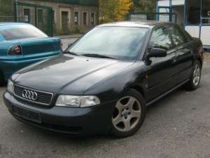 vand oglinzi audi a4 motor 1.8 benzina an 1996