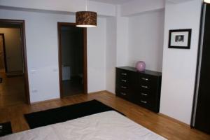 Oferta inchiriere apartament 3 camere Baneasa