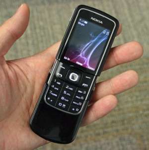 NOKIA 8600luna,     150Euro, 