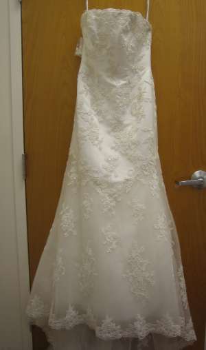 Vand Rochie mireasa Alfred Angelo noua - sirena