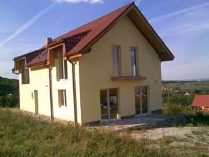 Super oferta!...vand vila in Tocile